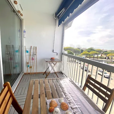 Port Camargue - Climatise Pour 4 Personnes Avec Terrasse + Parking Apartment *