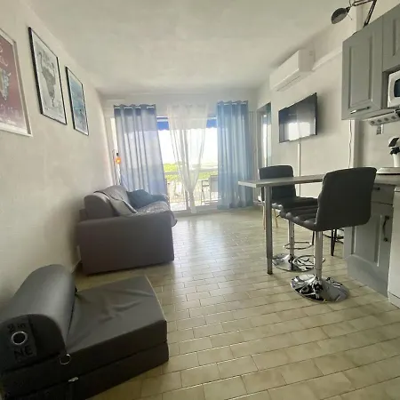 Port Camargue - Climatise Pour 4 Personnes Avec Terrasse + Parking